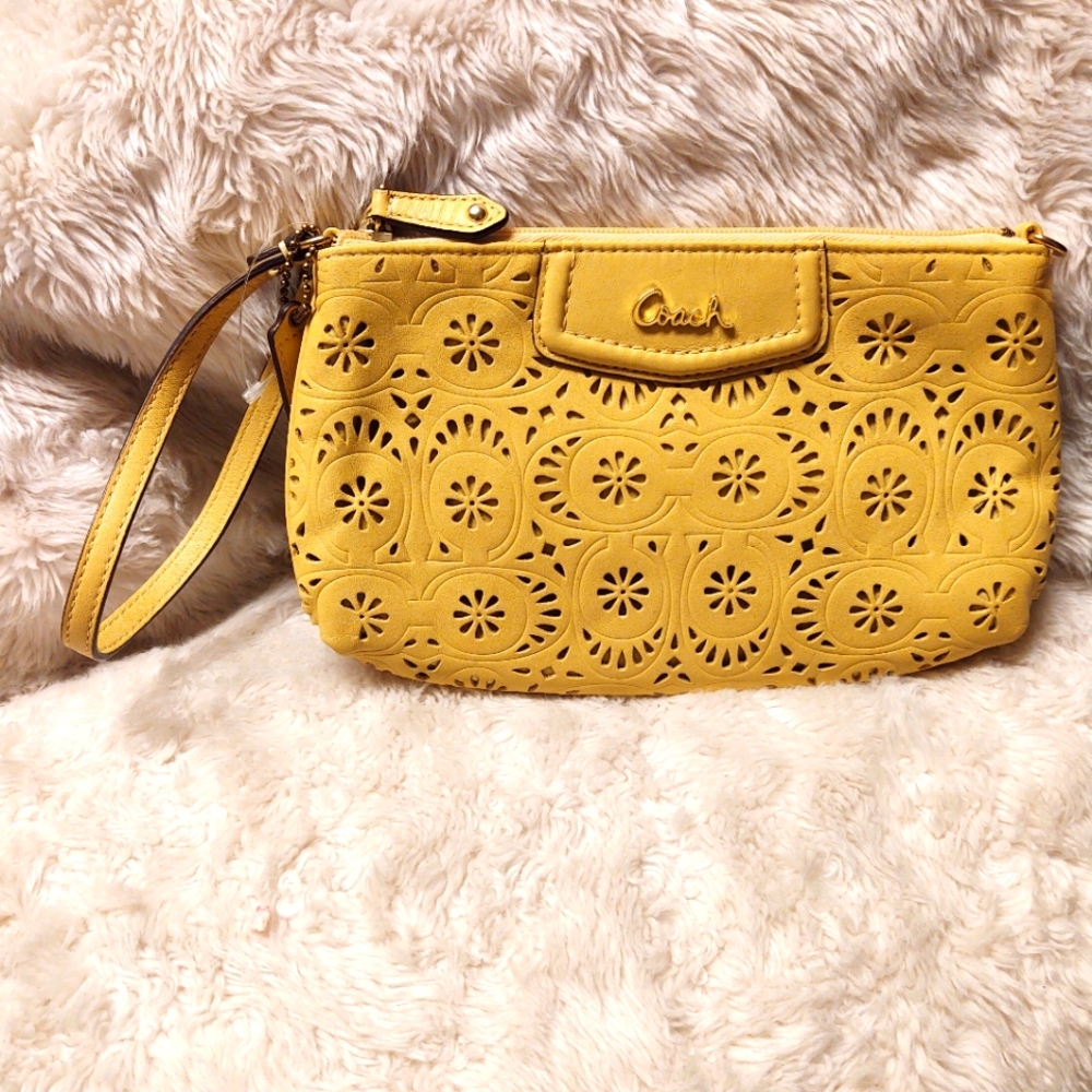 Coach Leather Wristlet/Purse